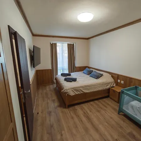 78 By The Pool Apartament *