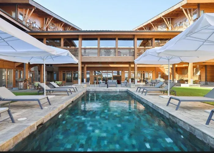 78 By The Pool Apartament